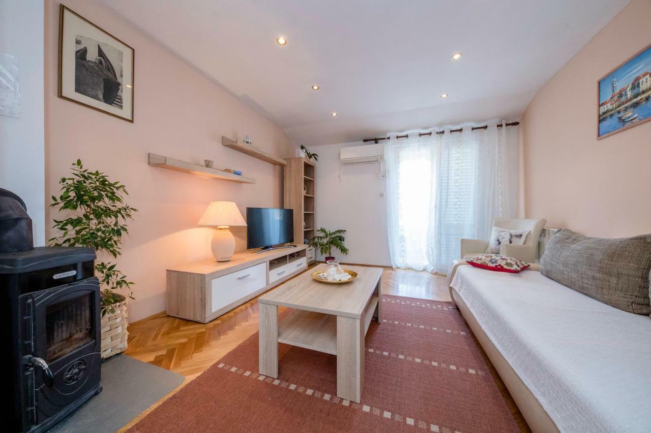 Apartmani Sanjin Tariba Supetarska Draga Exterior foto